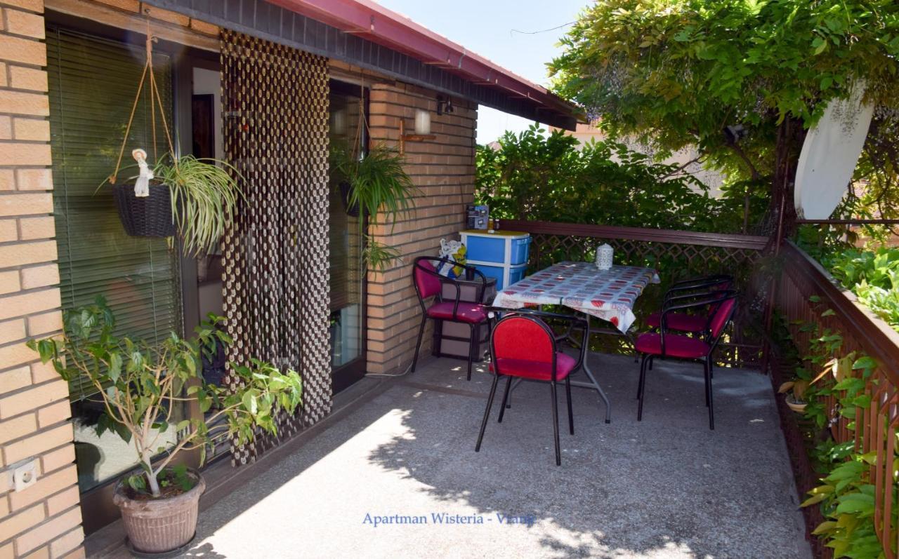 וראנג'ה Apartman Wisteria מראה חיצוני תמונה
