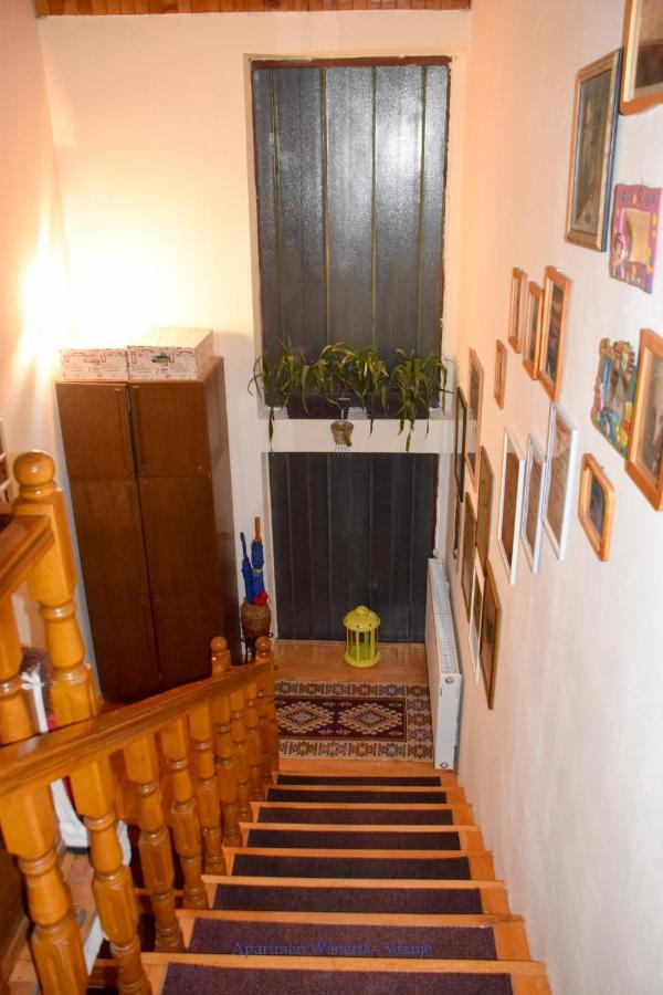 וראנג'ה Apartman Wisteria מראה חיצוני תמונה